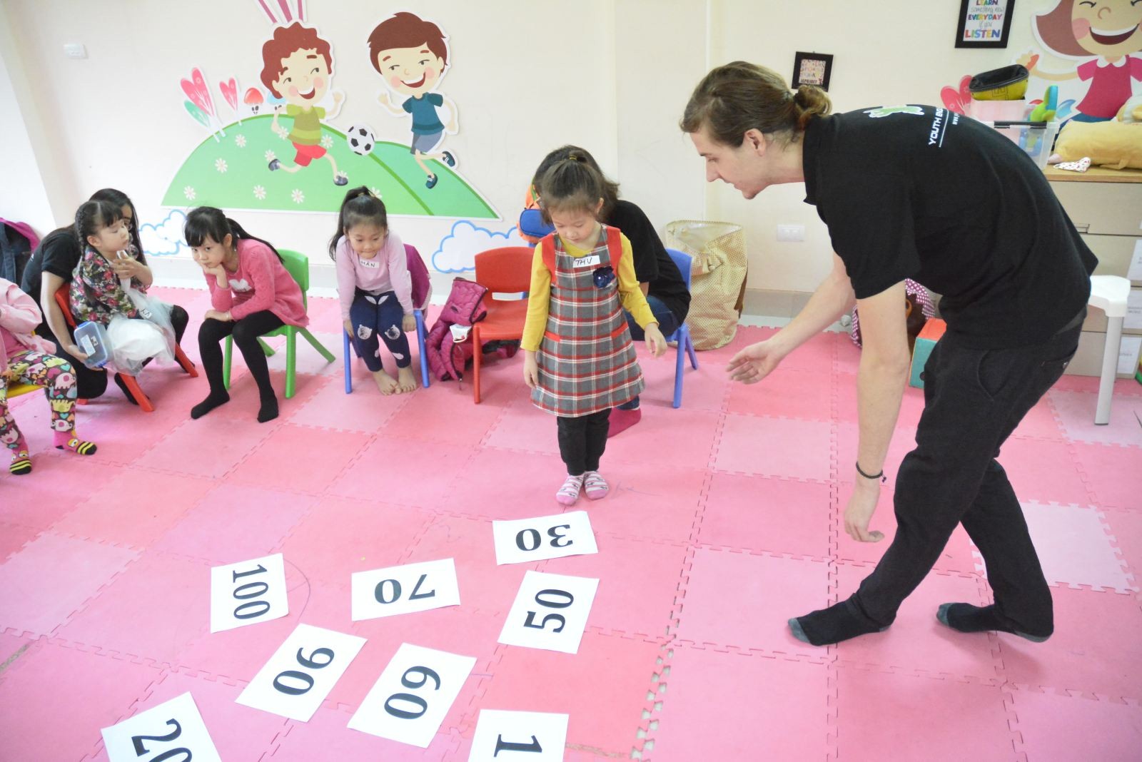 trung-tam-tieng-anh-cho-tre-em-mau-giao